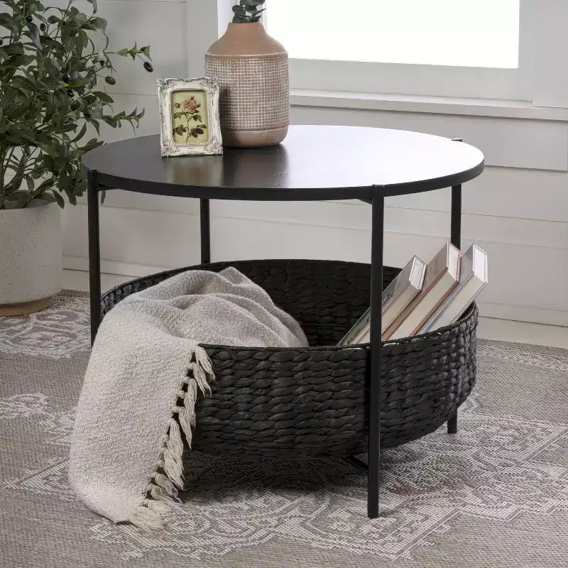 Table basse ronde moderne en bois d'acacia et jacinthe d'eau avec panier de rangement, style côtier