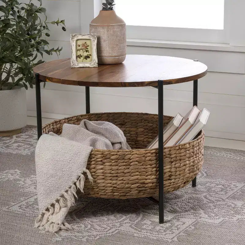 Table basse ronde moderne en bois d'acacia et jacinthe d'eau avec panier de rangement, style côtier