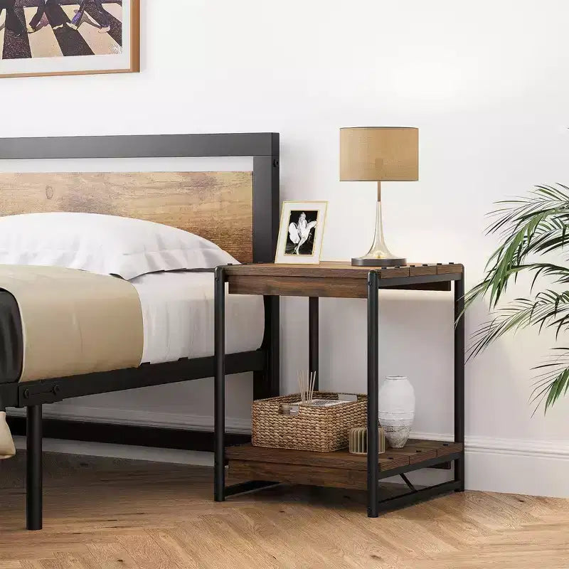 Table d'appoint de ferme carrée de 20 pouces avec étagère de rangement à 2 niveaux