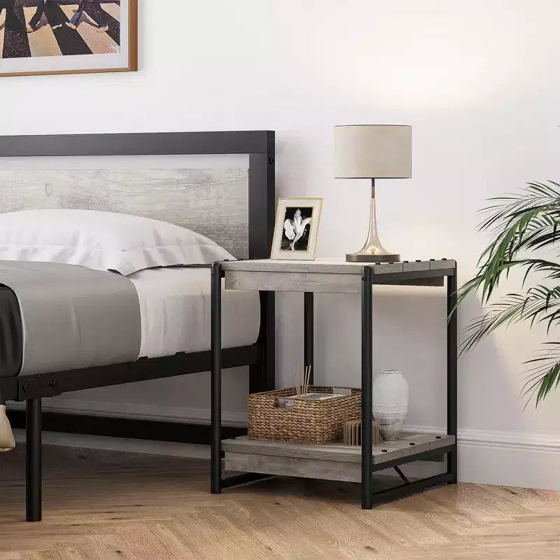 Table d'appoint de ferme carrée de 20 pouces avec étagère de rangement à 2 niveaux