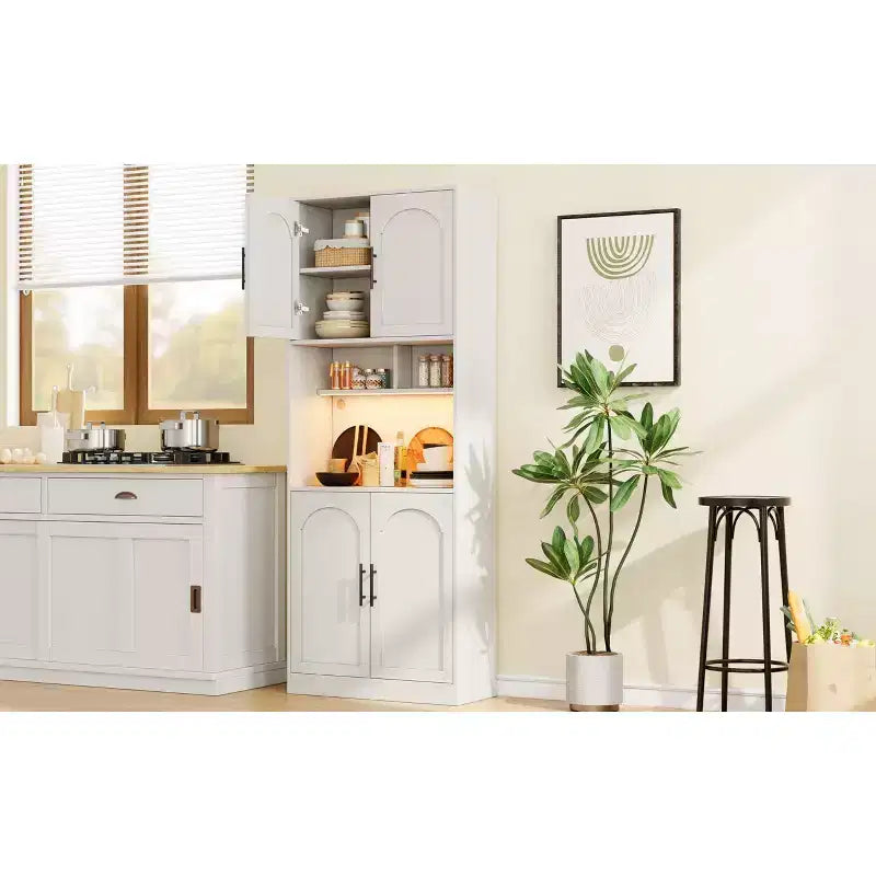Meuble de cuisine de bar avec éclairage RVB, grande armoire avec support pour micro-ondes, portes coulissantes et 2 étagères ouvertes