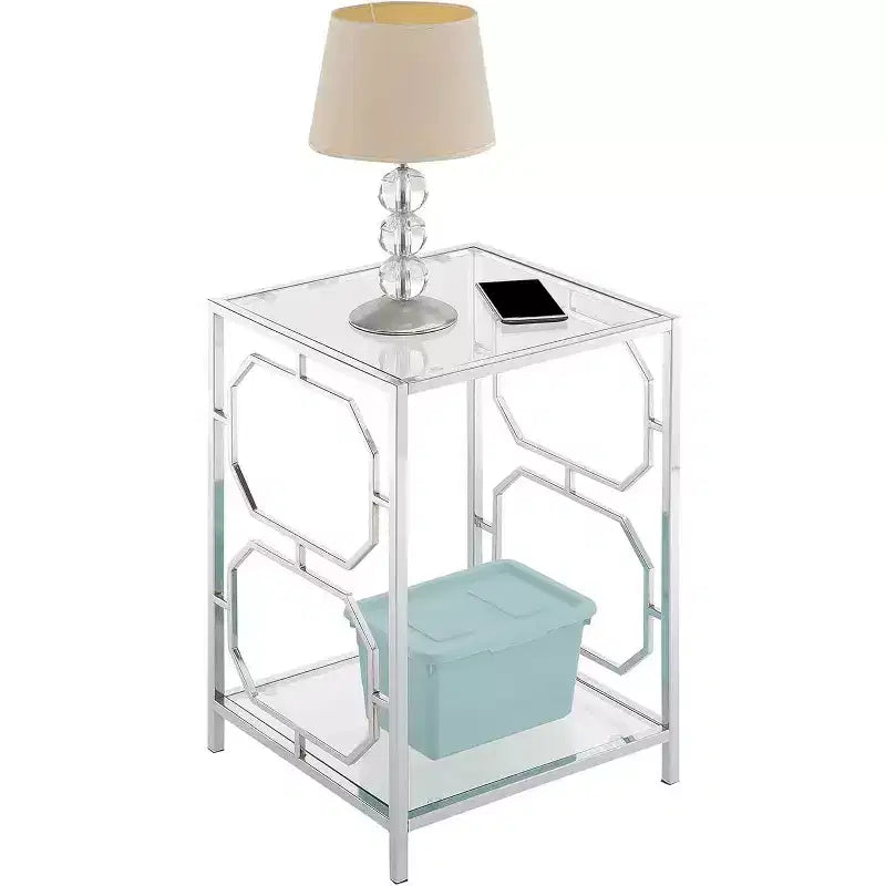 Table d'appoint chromée avec cadre élégant et surface lisse, table d'appoint contemporaine pour salon ou bureau