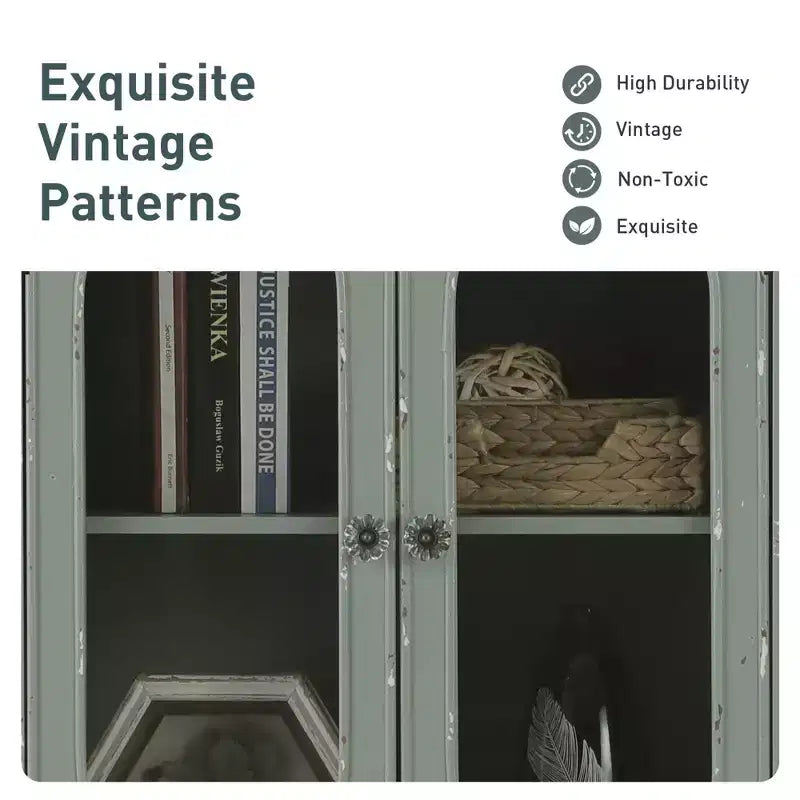 Meuble d'appoint vert menthe antique avec 2 portes vitrées et 1 tiroir