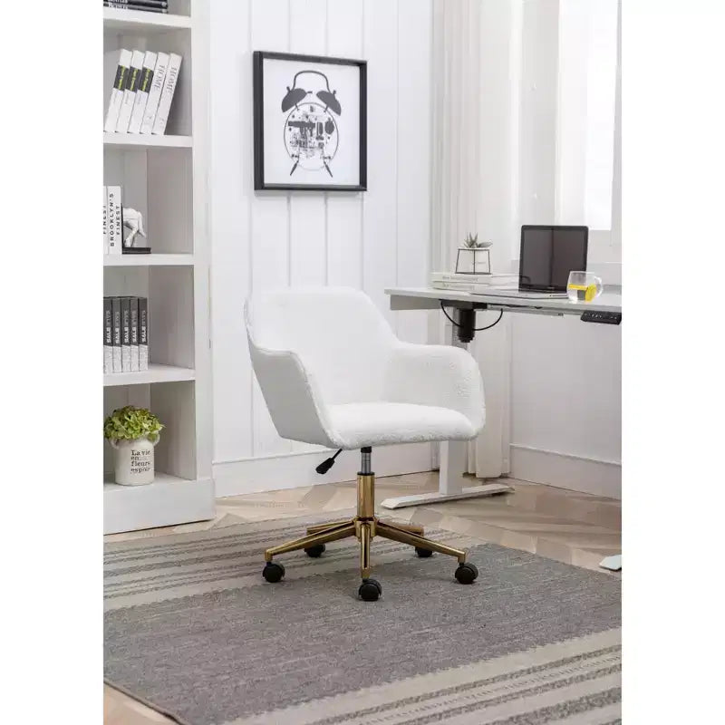 Chaise de bureau pivotante avec piètement en métal doré, hauteur réglable et roulettes universelles, chaise de bureau pour le bureau et l'étude