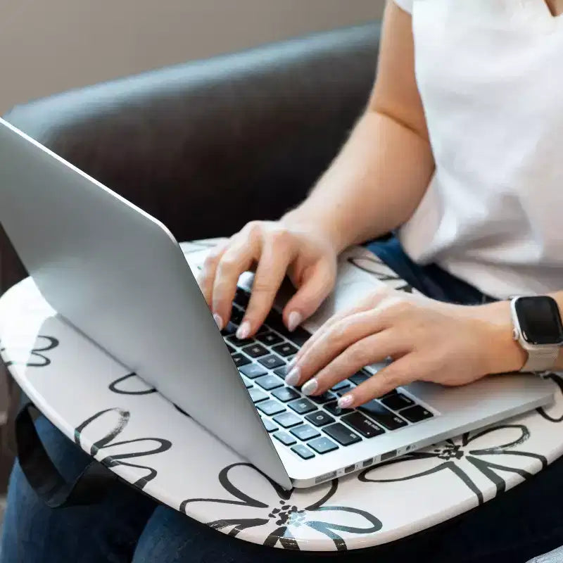 Tablette pour ordinateur portable avec coussin et poignée de transport